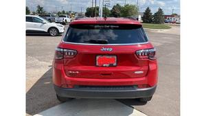 Jeep Compass Latitude 2023 Usado en Excelentes Condiciones - Product Image 4