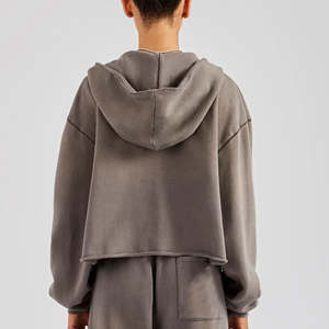 เสื้อฮู้ดครอปแบบมีซิป ระบายอากาศดี ดีไซน์ชายรุ่ย รับสกรีนโลโก้ (OEM/ODM) สไตล์ลำลองโอเวอร์ไซส์ ใส่สบาย ทรงสตรีทแวร์ สำหรับฤดูหนาว - Product Image 4