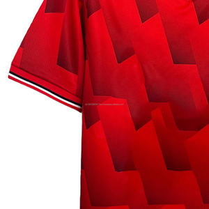 Camisetas de Fútbol para Hombre al por Mayor, Personalizadas, de Secado Rápido, con Impresión por Transferencia de Calor, 100% Poliéster, Cuello Redondo, Manga Corta - Product Image 4