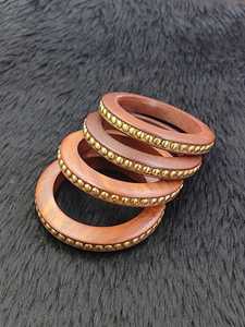 Bracelets en bois rustiques avec perles en métal oxydé Bijoux de mode faits à la main d'inspiration tribale de HUMAYUN WORLD CRAFTS - Product Image 3