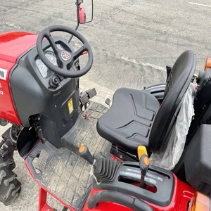 Tracteur agricole d'occasion Massey Ferguson 6028, moteur fiable pour les applications agricoles - Product Image 3