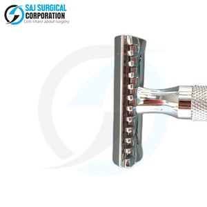 Maquinilla de afeitar de seguridad profesional de peluquero, OEM, opciones de marca personalizada, juego de instrumentos manuales de acero inoxidable para uso en salón para pedidos a granel - Product Image 5