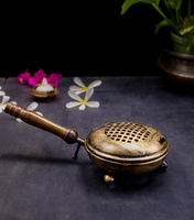 Brûleur d'encens en métal de fer avec manche en bois de santal thé et parfum d'ambre gris décor religieux mariage parfum désodorisant