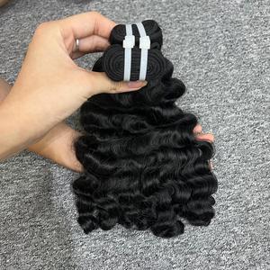 Vente en gros d'extensions de cheveux humains bouclés ondulés de haute qualité 100% 30 pouces frontal vietnamien vierge et Bundle avec dentelle HD" - Product Image 5
