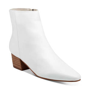 Botines de Mujer Marc Fisher Tammea Blancos Talla 6.5 M con Plantilla Transpirable de PU, Estilo Vaquero Puntiagudo, Sin Cordones, a Media Pantorrilla para Otoño Invierno - Product Image 1