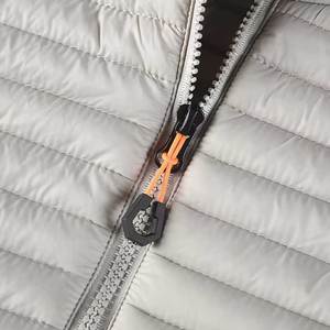 Veste bouffante chaude d'hiver de qualité supérieure pour hommes en gros gilet coupe-vent personnalisé ODM style décontracté avec matériau de remplissage en duvet - Product Image 5