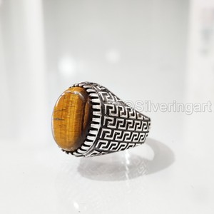 Grossiste Bague pour homme Bague de naissance de juin en oeil de tigre naturel Toutes tailles Bijoux de Noël arabe Bague en argent sterling 925 - Product Image 1