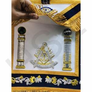 Delantal Masónico Bordado a Mano para Maestro Aprendiz, Logia Azul, Cuero Blanco con Flecos de Hilo Dorado - Product Image 3