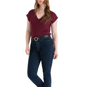 Camiseta informal para mujer, diseño transpirable con cuello en V, ajuste Regular, manga corta, teñido liso personalizado, alta calidad, venta al por mayor para el verano - Product Image 5