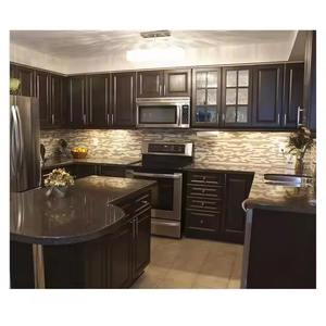 Gabinetes de cocina de madera de abedul macizo de estilo americano Fábrica de Vietnam Diseño personalizado Precio al por mayor - Product Image 3