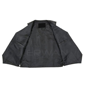 Ropa de calle sin mangas de cuero transpirable para hombre, Chaleco de cuero ligero de alta calidad con logotipo personalizado para hombre - Product Image 5