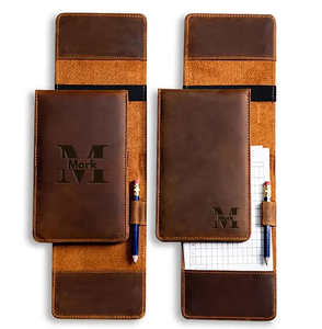 Porte-cartes de score de golf en cuir véritable de haute qualité personnalisé, imperméable, style anglais, léger, unisexe, couverture de livre de yardage ouverte - Product Image 1