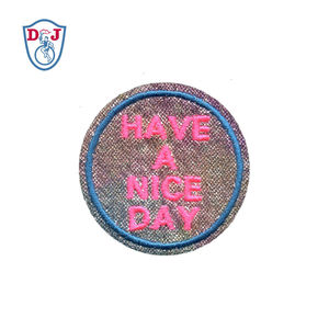 Badges brodés personnalisés à repasser, emblèmes en tissu pailleté, patchs brodés pour les fournisseurs de mode - Product Image 5