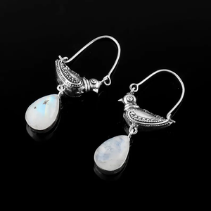 Pendientes de lágrima de Plata de Ley 925 hechos a mano, gota colgante de piedra lunar natural con diseño de pájaro, regalo de boda para ella - Product Image 3