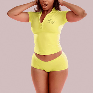 Ensemble t-shirt de fitness et short de yoga à demi-fermeture éclair personnalisés Ensembles de vêtements d'entraînement pour femmes décorés avec un col montant en dentelle - Product Image 4