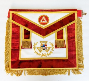 Handmade thêu tùy chỉnh masonic Hoàng Gia vòm da cừu tạp dề với pin an toàn và ren trang trí - Product Image 1