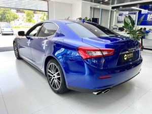 ราคาสุดคุ้มสำหรับรถสปอร์ตหรูอิตาลี Maserati Ghibli ปี 2014 ขับเคลื่อนล้อหลัง ล้อแม็กขนาด 19 นิ้ว ภายในตกแต่งด้วยหนังแท้ทั้งคัน - Product Image 3
