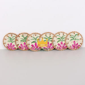 Precio barato colorido Shell aislamiento térmico taza de té Mat hecho a mano ratán Anti-escaldado posavasos de escritorio exquisito patrón de flores - Product Image 2