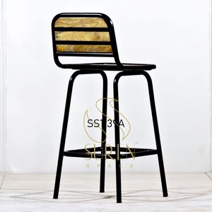 Última Silla de Bar de gama alta de diseñador indio hecha a mano de hierro de metal con estilo único para uso industrial comercial al aire libre en el hogar - Product Image 2