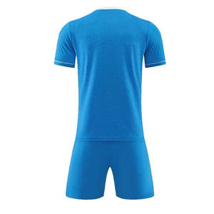 Tenue de match de football en polyester à séchage rapide, maillot et short, logo d'équipe personnalisé, uniforme de football, vêtements de sport d'entraînement, OEM ODM en gros - Product Image 2