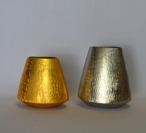 Vases à fleurs décoratifs modernes et élégants en aluminium plaqué or, finition brillante, vente chaude, pour la maison et les mariages - Product Image 2