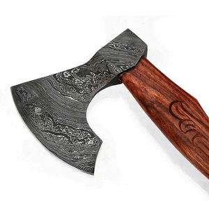 Hache de camping professionnelle en acier de Damas, tête en acier à motif artisanal avec manche en bois naturel durable pour le bushcraft en plein air - Product Image 2