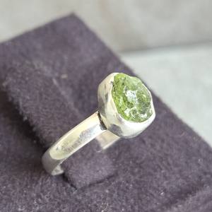 Bague de mode en argent sterling unisexe à la mode artisanale de style bohème bague de fête d'anniversaire de mariage lunette de Prehnite irrégulière - Product Image 4