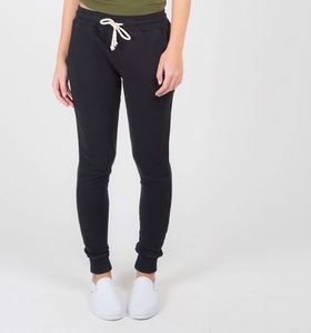 กางเกงกันเหงื่อสำหรับผู้หญิงเสื้อผ้ากันเหงื่อสีดำแบบมีเชือกผูกสำหรับเด็กผู้หญิงกางเกงกันเหงื่อออกแบบได้ตามต้องการสำหรับฤดูหนาว - Product Image 2