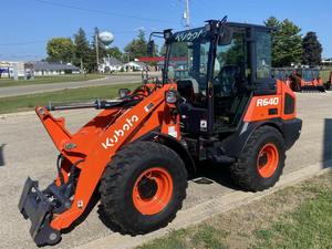 2024 Kubota รถตักล้อหน้า R640ปั๊มไฮดรอลิก Eaton & แบริ่ง9ตันพิกัดโหลด1ปี - Product Image 3