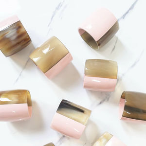 Servilleteros de Cuerno de Búfalo, Porta Servilletas Redondos para Hoteles de Lujo, Restaurantes y Mesas de Boda, Alta Calidad - Product Image 1