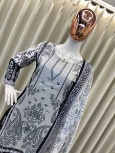 Conjunto de Diseño Moderno y de Tendencia con Pantalones con Estampado de Espejos y Dupatta para Fiesta, de Secado Rápido, para Todas las Estaciones - Product Image 2