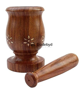 Mortero y mortero de madera Okhli de Tradebyd Premium Natural Grinder para especias orgánicas - Product Image 2