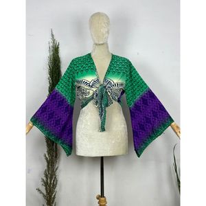 Top Cruzado de Gasa Estilo Bohemio Hippie con Mangas Largas Acampanadas y Lazo Frontal, Estampado Floral Paisley Colorido, Disponible en Tallas XS-XL, Ideal para Festivales y Estilo Boho Hada - Product Image 1