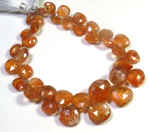 ลูกปัดซันสโตนสีส้มธรรมชาติ ขนาด 7-12.5 มม. ลูกปัดทรงหยดน้ำเจียระไน สำหรับทำเครื่องประดับ ความยาว 8 นิ้ว - Product Image 1