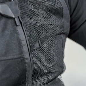 ราคาขายส่ง ชุดเกราะหนังแท้คุณภาพสูงสำหรับผู้ชาย ป้องกันการกระแทกสำหรับขี่มอเตอร์ไซค์ เป็นมิตรกับสิ่งแวดล้อม น้ำหนักเบา แบบสั่งทำพิเศษสำหรับด้านหน้า - Product Image 4