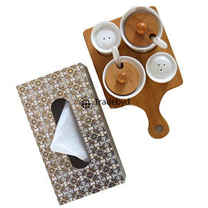 Caja y Soporte para Pañuelos de Madera Cuadrada Premium de Tradebyd, Esmaltada, Impresa, Ecológica, de Lujo y Hecha a Mano - Product Image 4