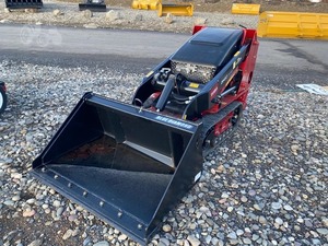 Minicargadora de dirección deslizante 2024 TX427W con cargadora frontal de oruga de carga de cilindro hidráulico Eaton para uso doméstico - Product Image 5