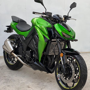 Motocicleta Deportiva Kawasaki Z1000 de Segunda Mano con Motor de Gasolina y Rendimiento Emocionante - Product Image 6