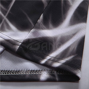 Fabricación de fábrica Diseño personalizado Sublimación Impresión Manga corta Hombres Sublimación Camiseta - Product Image 6