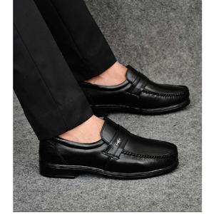 Zapatos Formales Clásicos para Hombre con Ajuste Cómodo, Estilo Profesional para Oficina y Negocios, Aspecto de Cuero - Product Image 1
