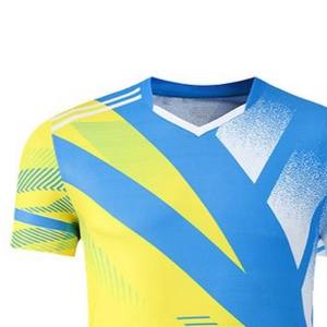 Maillot de football pour hommes sur mesure de haute qualité haut tendance Anti-rides vente chaude maillot de football respirant pour hommes avec le meilleur style - Product Image 3