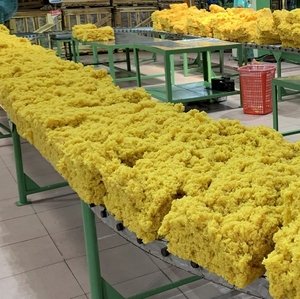 Natural Rubber SVR CV50 Standard Molding Grade Solid <b>Blocks</b> TCVN 3769:2004 Automotive Engine <b>Mounts</b> Bushings Cutting Available - Product Image 4