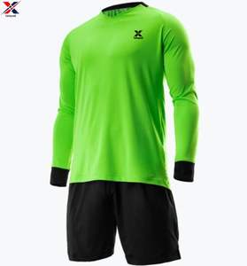 Camiseta de Fútbol Premium 100% Poliéster con Impresión de Logotipo Personalizado, Secado Rápido y Transpirable para Uniforme Oficial de Equipo, Directo de Fábrica OEM - Product Image 6