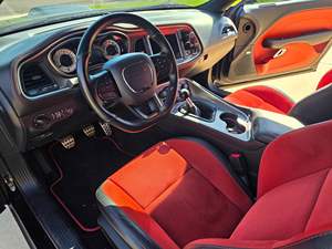 Challenger R/T Scat Pack Shaker 392 Widebody 2022, Transmisión Manual de 6 Velocidades, Motor Hemi V8, Equipamiento Completo, Sin Modificaciones - Product Image 4