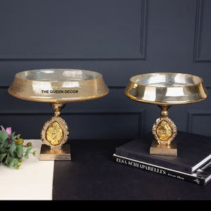 Juego de 2 Tazones Decorativos de Metal con Acabado Dorado, Diseño Único, Plato para Servir Hielo, Hecho a Mano, Gran Venta - Product Image 1