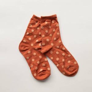 ODM Chaussettes à pois en coton doux antibactérien pour hommes et femmes, vêtements décontractés de tous les jours certifiés en usine - Product Image 2