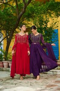 Ensemble de robe brodée avec des perles multicolores en faux fleurs rouges, avec bas et dupatta assortis, cousu - Product Image 3