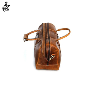 Sac de voyage de haute qualité en cuir vintage, taille cabine, unisexe, en vente - Product Image 2