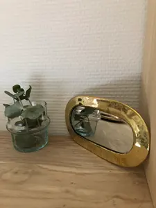 Espejo de pared rectangular de diseño moderno con marco de metal para vidrio de alta definición para un reflejo claro a los mejores precios - Product Image 4