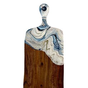 Vente en gros de vaisselle multifonctionnelle Planche à fromage en bois et résine époxy Planche à découper émaillée de couleur océan pour ustensiles de cuisine - Product Image 1